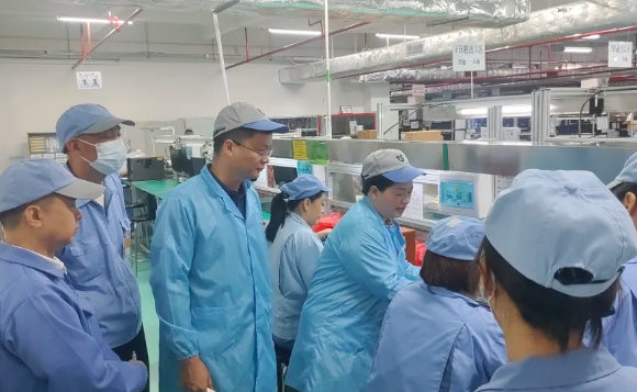 勞模工匠嚴志球走進對松堂，助力企業(yè)提質(zhì)增效